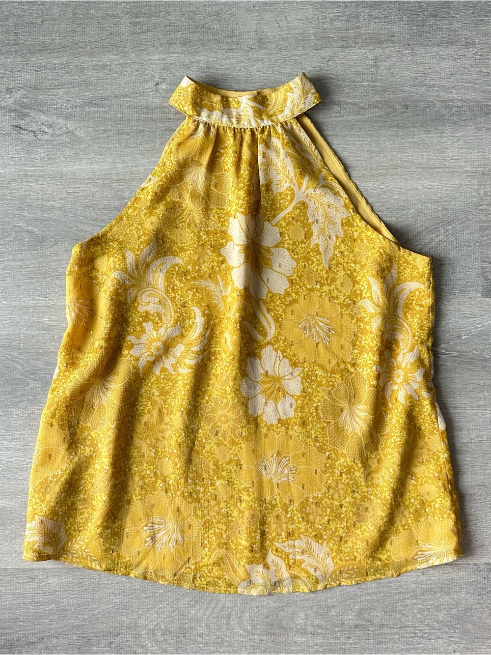 Cupcake and cashmere Yellow Floral Halter Neck Women’s Top